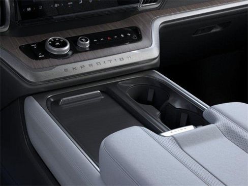 New 2026 Ford Expedition Platinum w/ Platinum Ultimate Package image 15