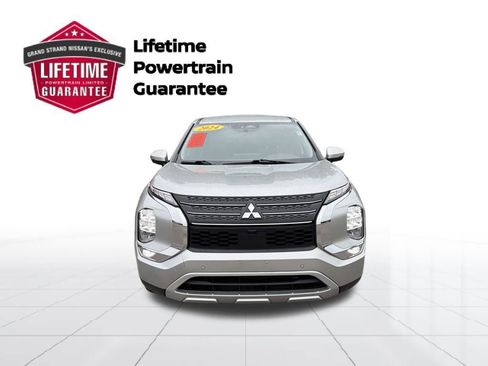 Used 2024 Mitsubishi Outlander SE image 11