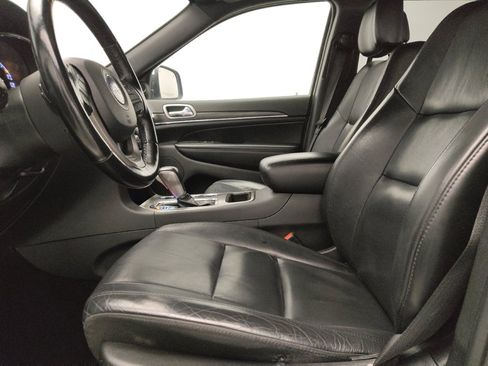 Used 2022 Jeep Grand Cherokee Limited RWD image 17