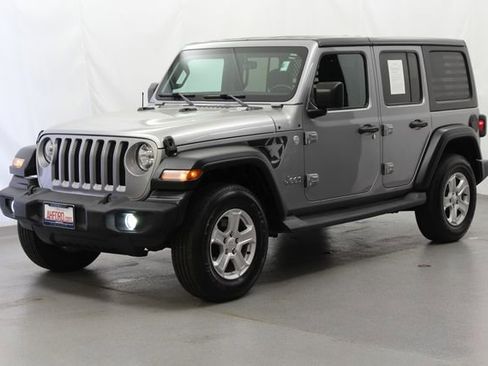 Used 2019 Jeep Wrangler Unlimited Sport S AWD/4WD image 11