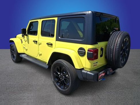 Used 2023 Jeep Wrangler Unlimited Sahara AWD/4WD image 6