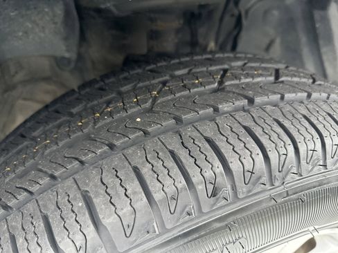 Used 2019 Toyota RAV4 XLE image 12