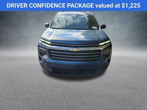 New 2026 Chevrolet Traverse LT w/ Driver Confidence Package image 2