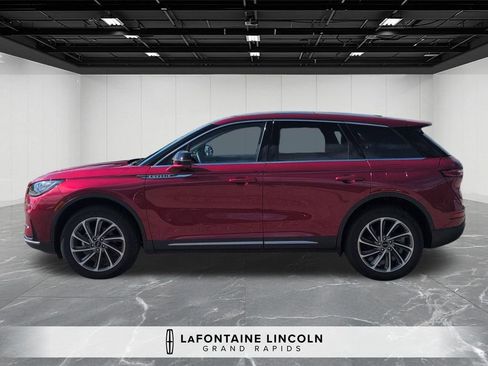 Certified 2024 Lincoln Corsair AWD w/ Equipment Group 101A image 2
