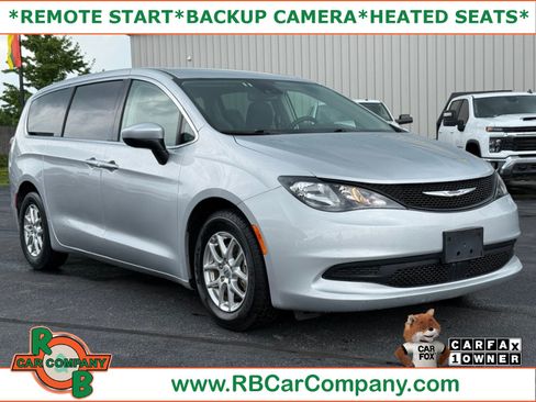 Used 2023 Chrysler Voyager LX FWD image 1
