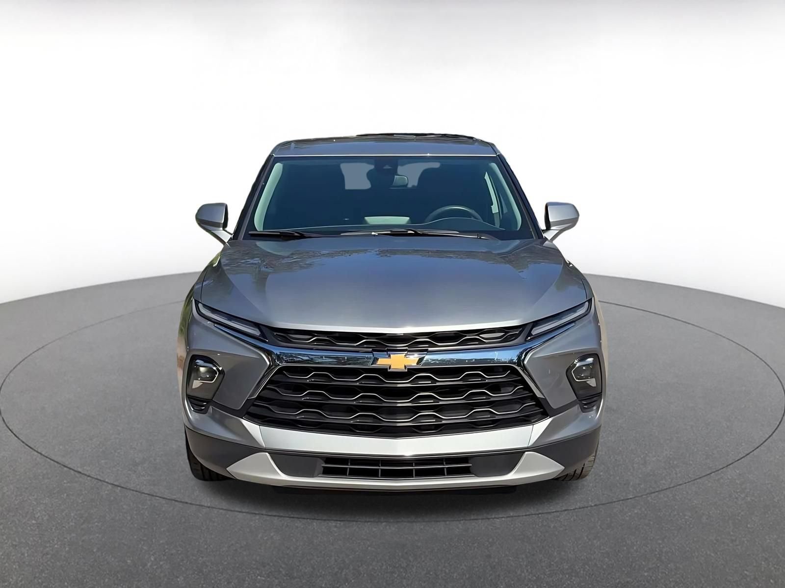 Used 2026 Chevrolet Blazer LT FWD image 4