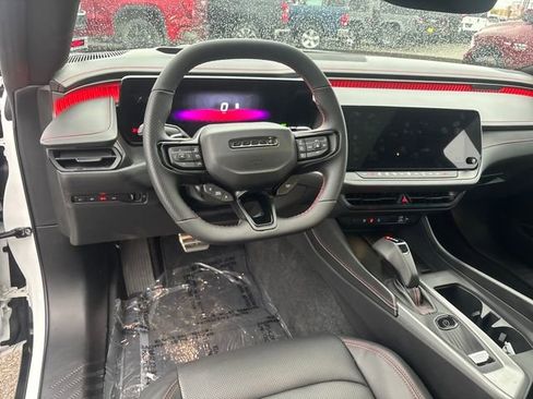 Used 2024 Dodge Charger R/T w/ Plus Group image 22