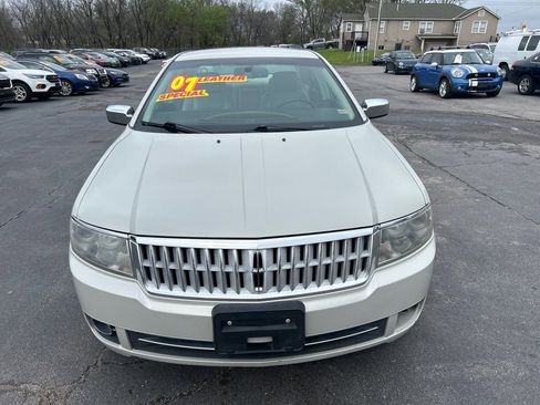Used 2007 Lincoln MKZ image 3