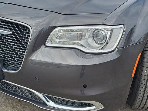 Used 2023 Chrysler 300 Touring RWD image 33