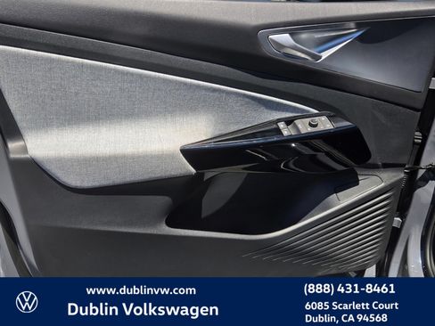 Used 2023 Volkswagen ID.4 Pro RWD image 10