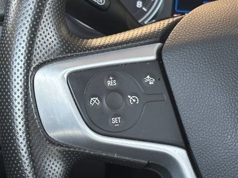Used 2024 GMC Terrain SLE FWD image 12