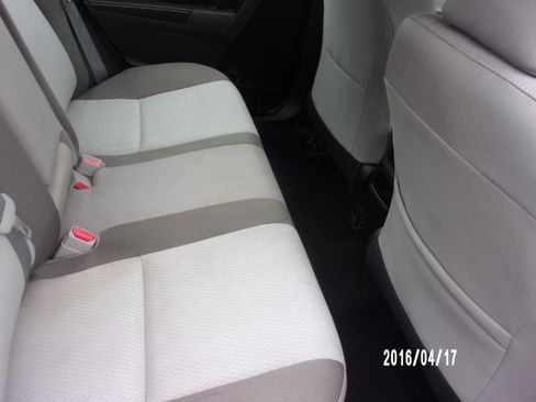 Used 2019 Toyota Corolla LE FWD image 9