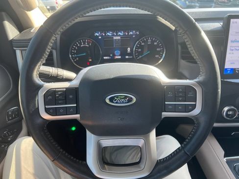 Used 2022 Ford Expedition Max XLT RWD image 8