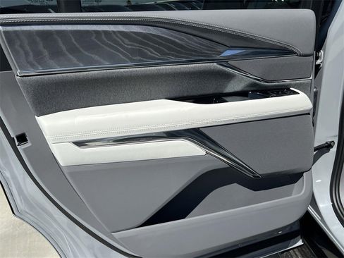 New 2026 Cadillac Escalade IQL Sport 1 image 27