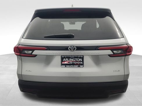 Used 2025 Toyota Grand Highlander AWD image 6