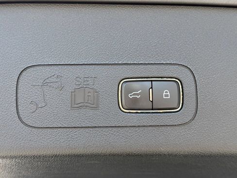 Used 2022 Lincoln Aviator Reserve w/ Elements Package Plus RWD image 17