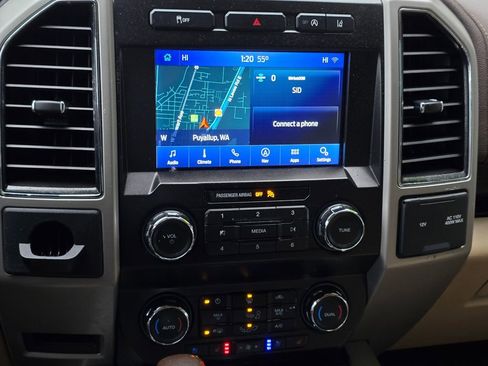 Used 2020 Ford F150 Lariat image 39