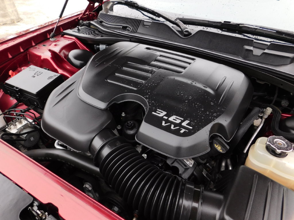 Used 2020 Dodge Challenger GT w/ Blacktop Package AWD/4WD image 30