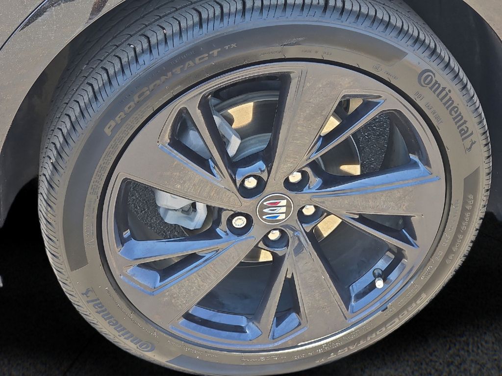 Used 2025 Buick Envision Sport Touring AWD/4WD image 8