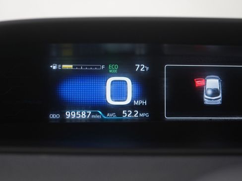 Used 2017 Toyota Prius Prime Premium image 26