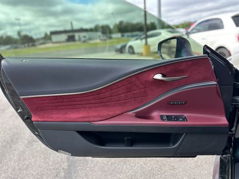 Used 2018 Lexus LC 500 Coupe w/ Touring Package image 18