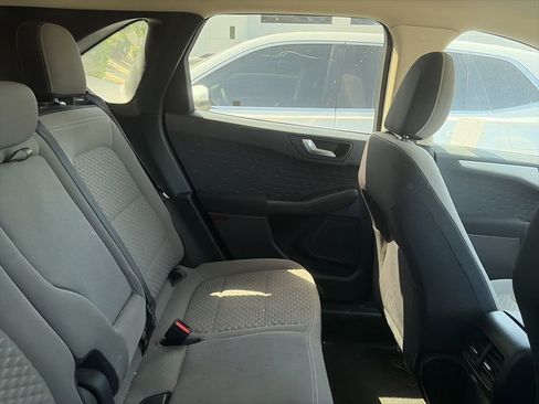 Used 2020 Ford Escape SE FWD image 12