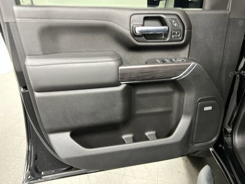 Certified 2021 Chevrolet Silverado 2500 LTZ w/ LTZ Plus Package image 22