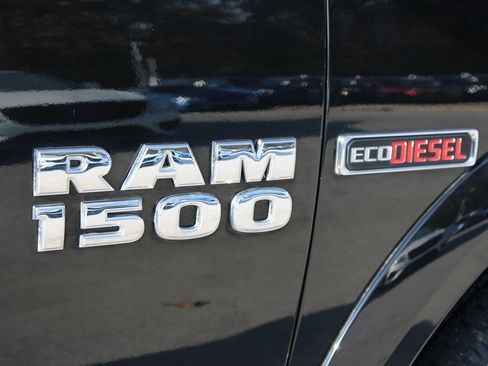 Used 2014 RAM 1500 Laramie w/ Convenience Group image 10