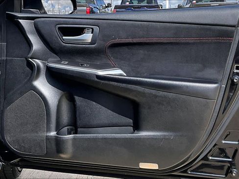 Used 2017 Toyota Camry SE image 20