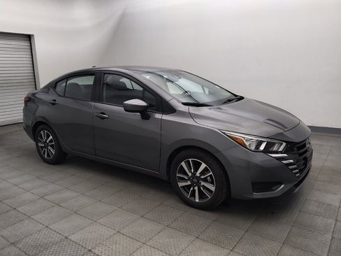 Used 2024 Nissan Versa SV FWD image 11