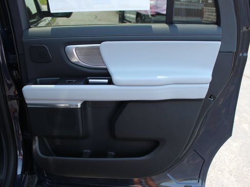 New 2027 Ford Expedition Max Platinum AWD/4WD image 13
