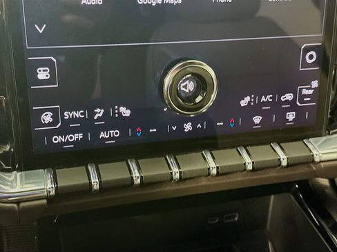 Used 2025 GMC Yukon Elevation w/ LPO, Floor Liner Package AWD/4WD image 18