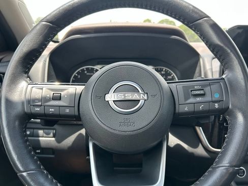 Used 2023 Nissan Rogue SL w/ SL Premium Package FWD image 24