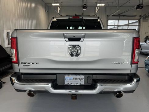 Used 2022 RAM 1500 Big Horn AWD/4WD image 3