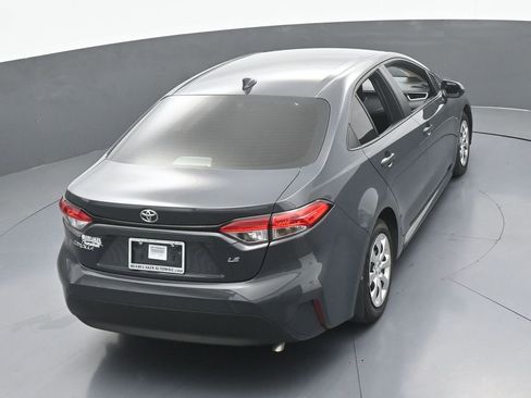Used 2025 Toyota Corolla LE FWD image 42