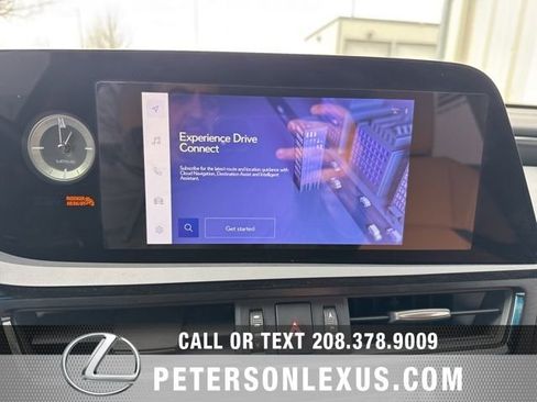 Used 2024 Lexus ES 350 w/ Accessory Package (Z2) image 16