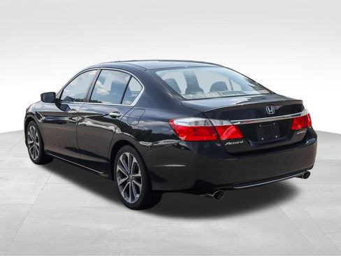 Used 2015 Honda Accord Sport image 6