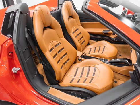 Used 2016 Ferrari 488 Spider image 71