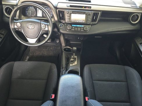 Used 2017 Toyota RAV4 XLE AWD/4WD image 10