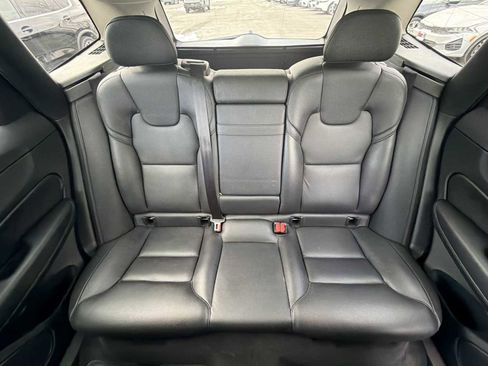 Used 2018 Volvo XC60 T5 Momentum w/ Advanced Package image 13