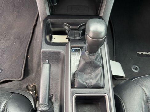 Certified 2021 Toyota Tacoma TRD Sport w/ TRD Premium Sport Package image 28