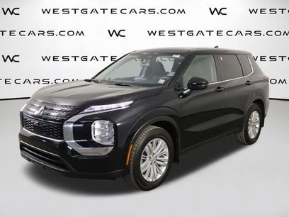 Used 2024 Mitsubishi Outlander ES