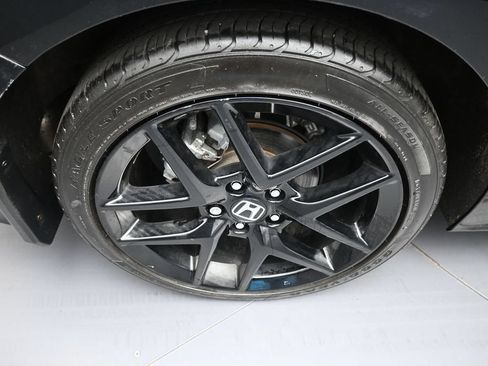 Used 2023 Honda Civic Sport image 12