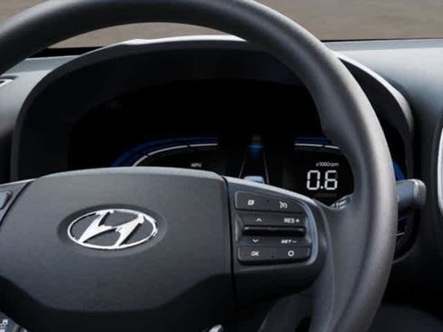 New 2025 Hyundai Venue SE image 14