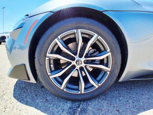 Used 2021 Toyota Supra w/ Safety & Technology Package RWD image 35