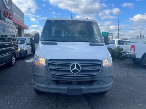 Used 2022 Mercedes-Benz Sprinter 2500 image 2