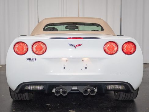 Used 2007 Chevrolet Corvette Convertible w/ Preferred Equipment Group RWD image 3