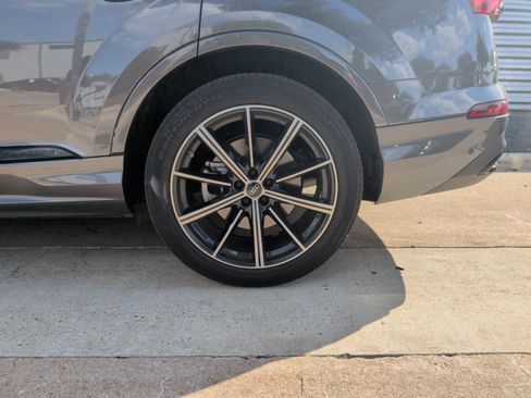Certified 2023 Audi Q7 3.0T Prestige AWD/4WD image 12
