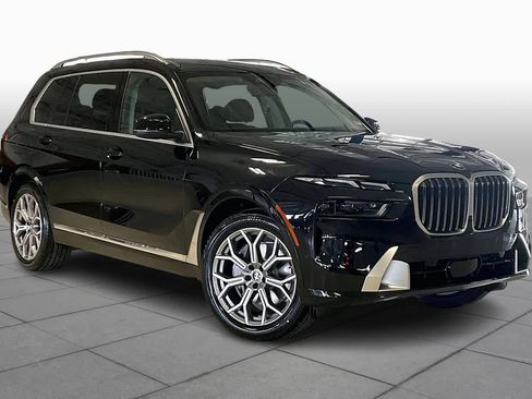 New 2026 BMW X7 xDrive40i w/ Premium Package image 2