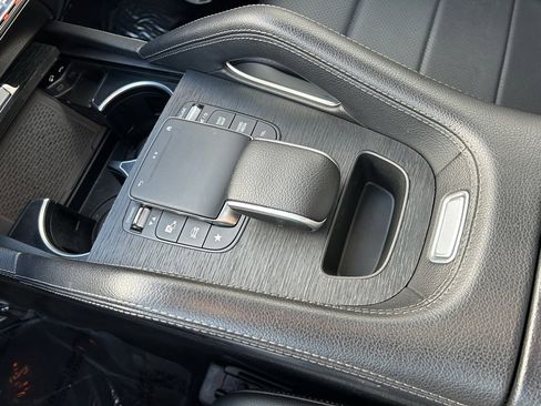 Used 2023 Mercedes-Benz GLE 350 4MATIC w/ Premium Package image 20